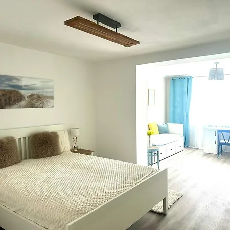 New Lunarglow 3-room With Free Parking Apartment