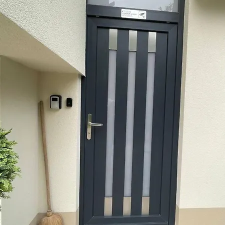 New Lunarglow 3-room With Free Parking Apartment