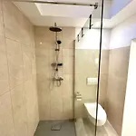New Lunarglow 3-room With Free Parking Laibach