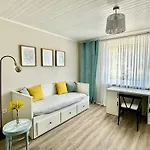 New Lunarglow 3-room With Free Parking *