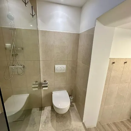 New Lunarglow 3-room With Free Parking דירה