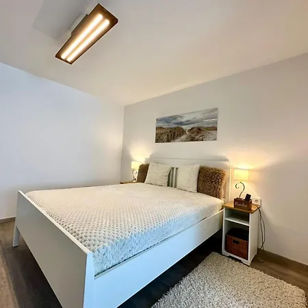 New Lunarglow 3-room With Free Parking דירה לובליאנה