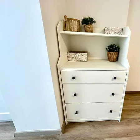 New Lunarglow 3-room With Free Parking דירה