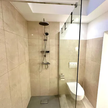 New Lunarglow 3-room With Free Parking Ljubljana