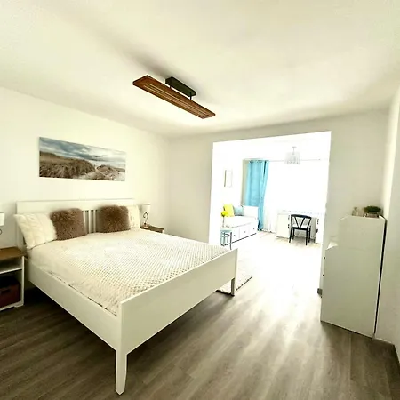 Apartment New Lunarglow 3-room With Free Parking