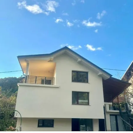 New Lunarglow 3-room With Free Parking * Ljubljana