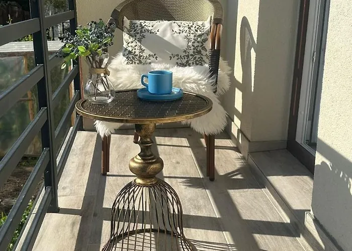 Διαμέρισμα New Lunarglow 3-room With Free Parking