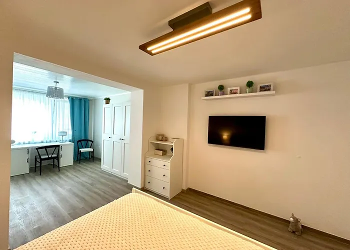 Апартаменты New Lunarglow 3-room With Free Parking Любляна