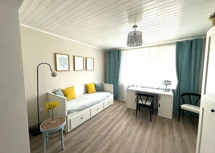 Апартаменты New Lunarglow 3-room With Free Parking *