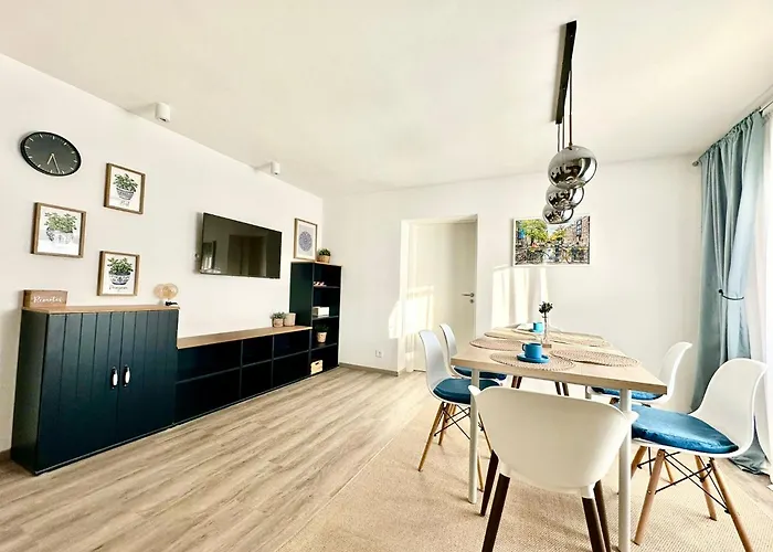 New Lunarglow 3-room With Free Parking * Λιουμπλιάνα