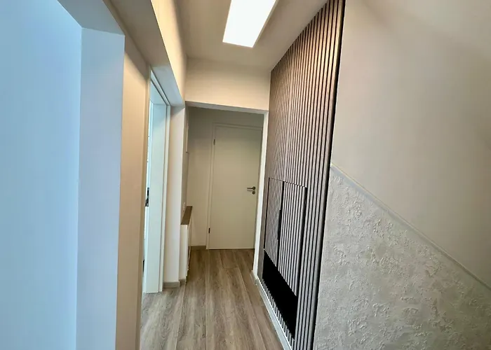 New Lunarglow 3-room With Free Parking Апартаменты