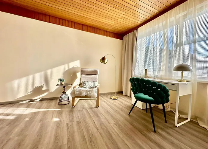 Апартаменты New Lunarglow 3-room With Free Parking