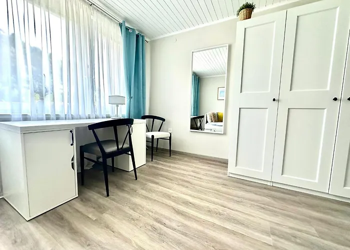 New Lunarglow 3-room With Free Parking Апартаменты