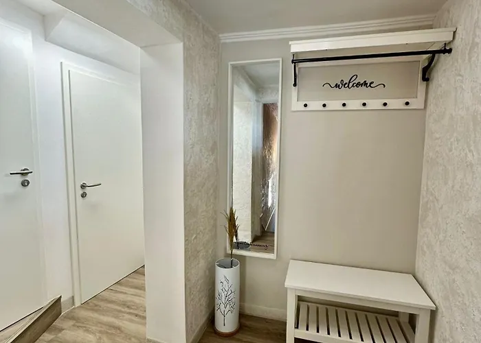 New Lunarglow 3-room With Free Parking Λιουμπλιάνα