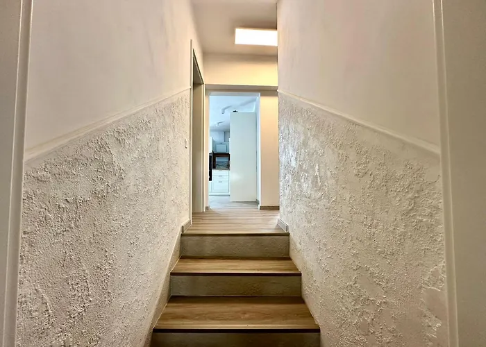 아파트 New Lunarglow 3-room With Free Parking *