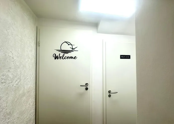 New Lunarglow 3-room With Free Parking * 류블랴나